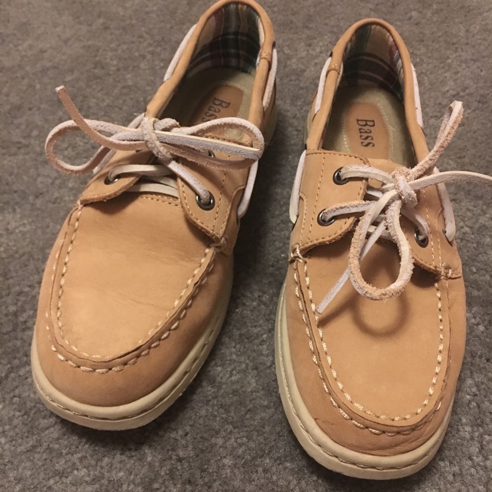 Boat shoes - Bass and co.